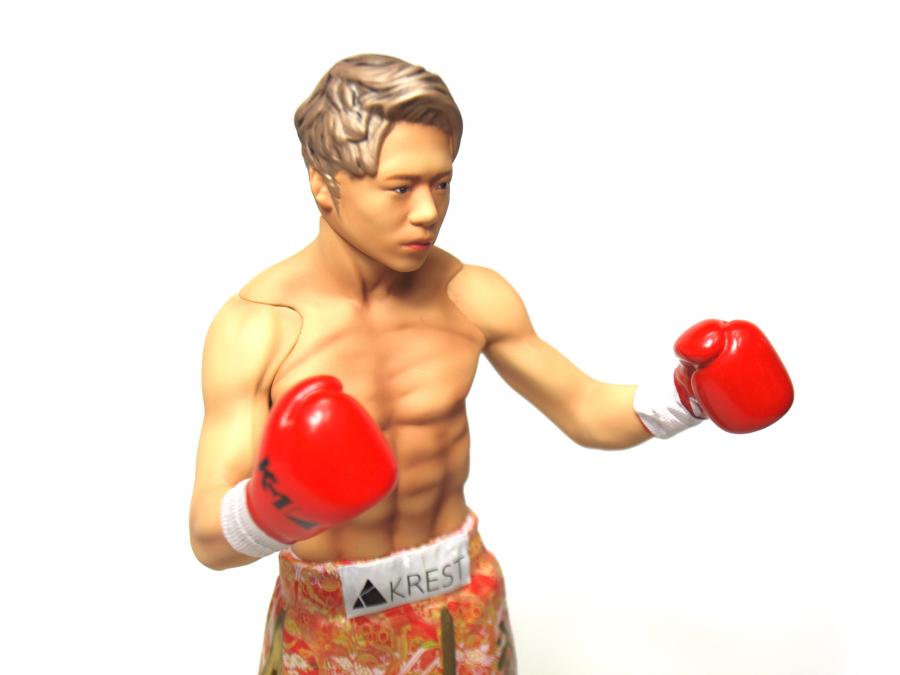 武尊三階級制覇記念「フィギュア」通常盤ファイティングポーズver